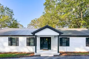 554 Spring St, Commerce, GA 30529 - Photo 3