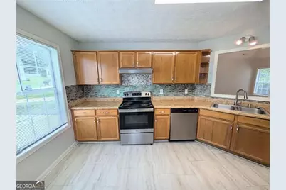 2284 Bear Mountain Drive NE, Conyers, GA 30013 - Photo 5