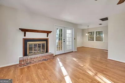 239 Broadway Street, Saint Simons, GA 31522 - Photo 3