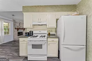 1738 Sherry Ln, Jonesboro, GA 30236 - Photo 7