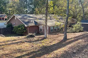 3449 Creekwood Dr SE, Conyers, GA 30094 - Photo 17