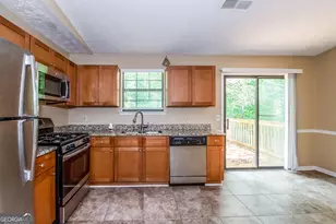 1306 Muirforest Dr, Stone Mountain, GA 30088 - Photo 3