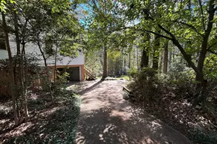 104 Spring Valley Dr, Lagrange, GA 30240 - Photo 9