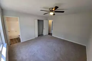 915 Fox Valley Ct, Stone Mountain, GA 30088 - Photo 9