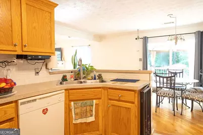 121 Jaley Parkway, Locust Grove, GA 30248 - Photo 17