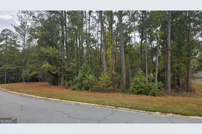 215 Falcon Crest, Warner Robins, GA 31088 - Photo 3