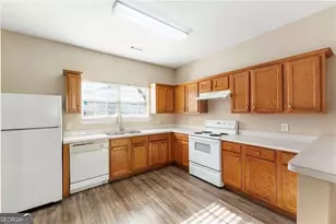 6750 Sunset Hills Blvd, Rex, GA 30273 - Photo 11