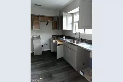 301 Deerfield Drive, Jonesboro, GA 30238 - Photo 3