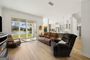 502 Cardinal Cir E, Saint Marys, GA 31558 - Photo 9