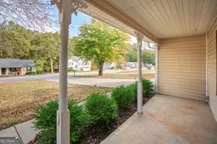 130 Nicki Ct, Hampton, GA 30228 - Photo 3