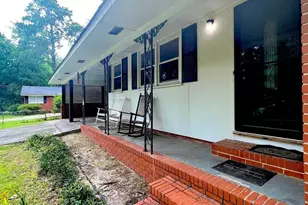 2109 Park Ln, Valdosta, GA 31602 - Photo 1