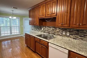 3833 Chris Cir, Valdosta, GA 31605 - Photo 11