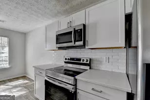 510 Saint James Ct, Lawrenceville, GA 30044 - Photo 17