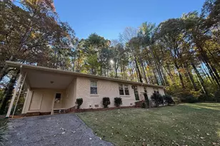 382 Sherwood Dr, Clarkesville, GA 30523 - Photo 25