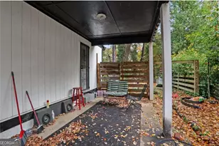 437 Fairlock Ln NW, Atlanta, GA 30331 - Photo 19