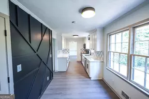 4128 Indian Manor Dr, Stone Mountain, GA 30083 - Photo 9