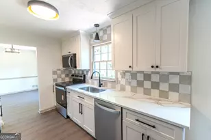 4128 Indian Manor Dr, Stone Mountain, GA 30083 - Photo 7