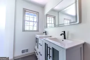 4128 Indian Manor Dr, Stone Mountain, GA 30083 - Photo 17