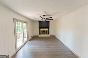 4128 Indian Manor Dr, Stone Mountain, GA 30083 - Photo 11