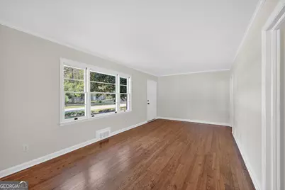 352 3rd Avenue, Winder, GA 30680 - Photo 9