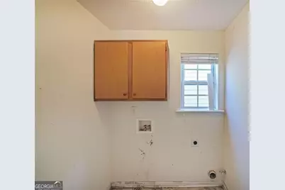 9886 Vista Circle, Union City, GA 30291 - Photo 17