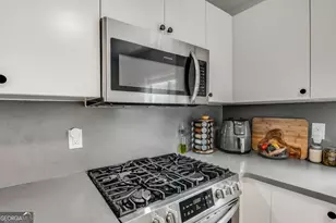 96 Ardmore Pl NW, Atlanta, GA 30309 - Photo 9