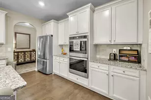 134 Brookview Dr, Newnan, GA 30265 - Photo 7