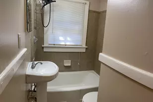 984 Byron Dr, Atlanta, GA 30310 - Photo 11