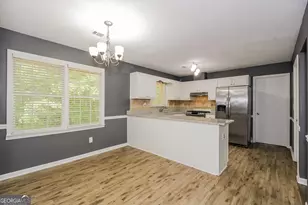 10993 Clearwater Dr, Hampton, GA 30228 - Photo 5