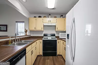 146 Green Tree Drive, Newnan, GA 30265 - Photo 13