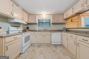 180 De Jarnette Rd, Eatonton, GA 31024 - Photo 7