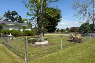 27 Park Ln, Hazlehurst, GA 31539 - Photo 3