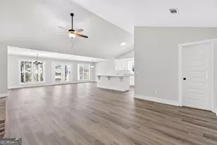 142 Brockton Wy, Winder, GA 30680 - Photo 3