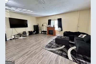 1802 W Golden Road W, Tifton, GA 31793 - Photo 17