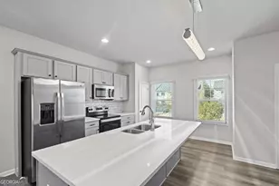 3619 Hawthorne Terrace, Atlanta, GA 30337 - Photo 19