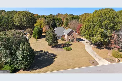 155 Youngs Circle, Fayetteville, GA 30215 - Photo 9