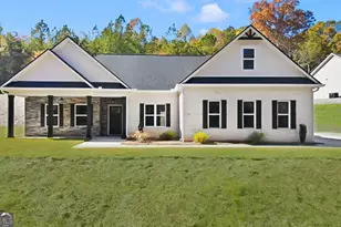 327 Ayers Creek Dr, Toccoa, GA 30577 - Photo 1