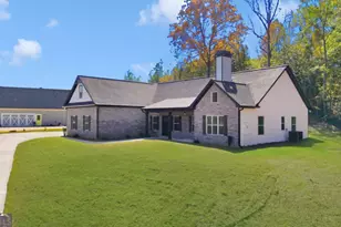 405 Ayers Creek, Toccoa, GA 30577 - Photo 3