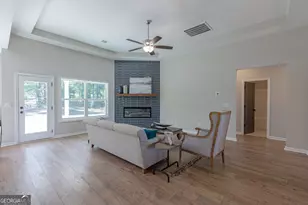 204 Maddington Ct, Senoia, GA 30276 - Photo 15