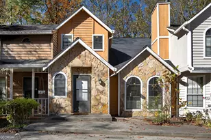 840 Brandy Oaks Ln, Stone Mountain, GA 30088 - Photo 1