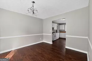 2391 Harmony Ridge Ct, Lithonia, GA 30058 - Photo 13