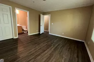 3203 Fairington Ridge Cir, Lithonia, GA 30038 - Photo 9