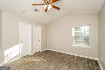 10416 Larrack Court, Jonesboro, GA 30238 - Photo 9