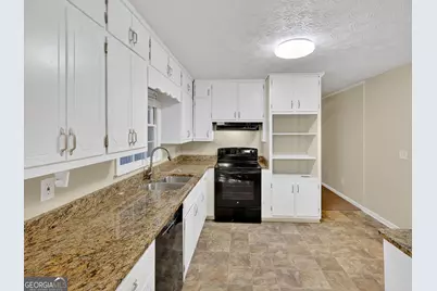 6405 Swift Creek Drive, Lithonia, GA 30058 - Photo 13