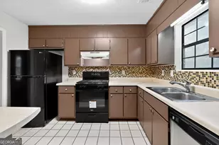 5789 Dorian Ct, Lithonia, GA 30058 - Photo 11