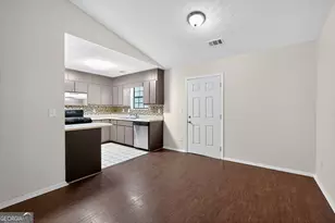 5789 Dorian Ct, Lithonia, GA 30058 - Photo 9