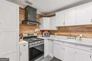 2111 Clairmont Ln, Brunswick, GA 31520 - Photo 7