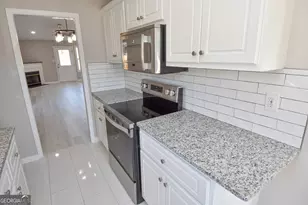 1627 Summerwoods Cir, Griffin, GA 30224 - Photo 13