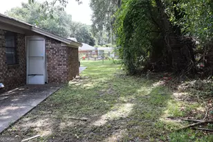 1311 E 67th St, Savannah, GA 31404 - Photo 15