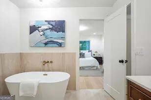 4955 Powers Ferry Rd, Sandy Springs, GA 30327 - Photo 31